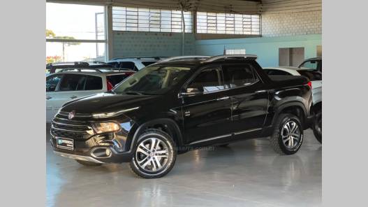 FIAT - TORO - 2017/2018 - Preta - R$ 103.900,00