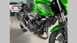 KAWASAKI - Z400 - 2022/2023 - Verde - R$ 32.900,00