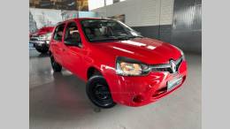 RENAULT - CLIO - 2013/2014 - Vermelha - R$ 27.900,00