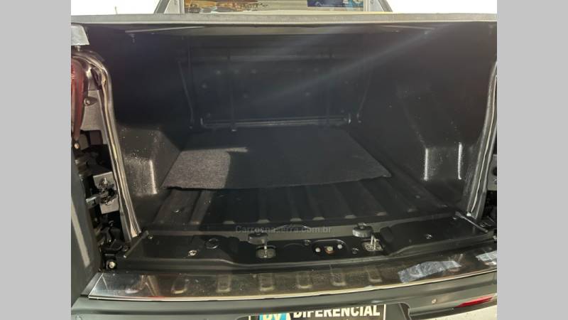 FIAT - TORO - 2017/2018 - Preta - R$ 104.900,00