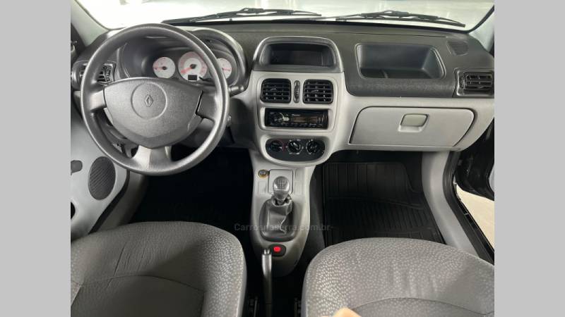 RENAULT - CLIO - 2009/2010 - Preta - R$ 19.900,00