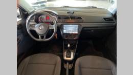 VOLKSWAGEN - VOYAGE - 2021/2022 - Prata - R$ 66.900,00