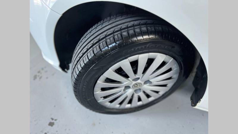 VOLKSWAGEN - GOL - 2019/2020 - Branca - R$ 51.900,00