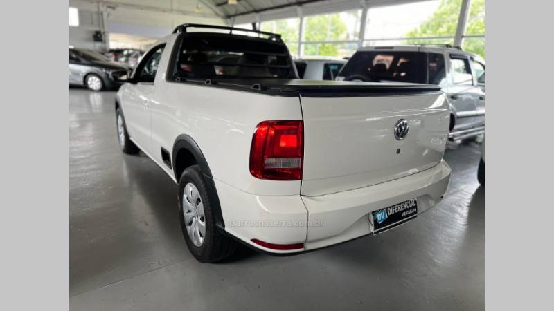 VOLKSWAGEN - SAVEIRO - 2017/2017 - Branca - R$ 59.900,00