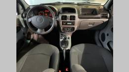 RENAULT - CLIO - 2011/2011 - Vermelha - R$ 24.900,00