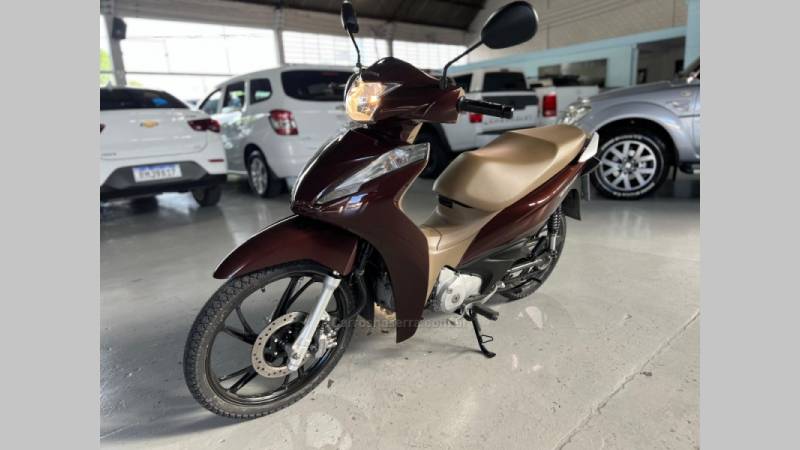 HONDA - BIZ 125 - 2021/2021 - Marrom - R$ 16.900,00