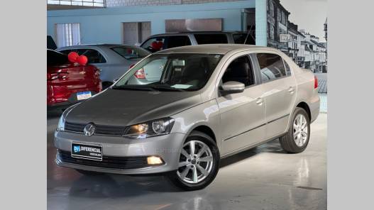 VOLKSWAGEN - VOYAGE - 2013/2014 - Cinza - R$ 45.900,00