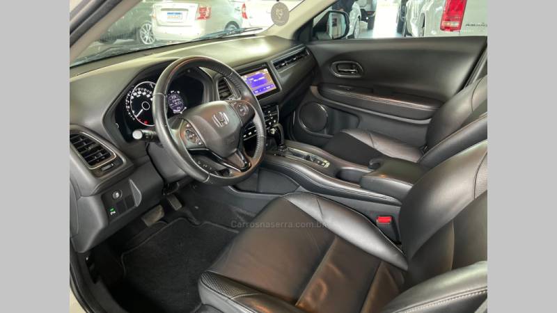 HONDA - HR-V - 2018/2018 - Branca - R$ 101.900,00