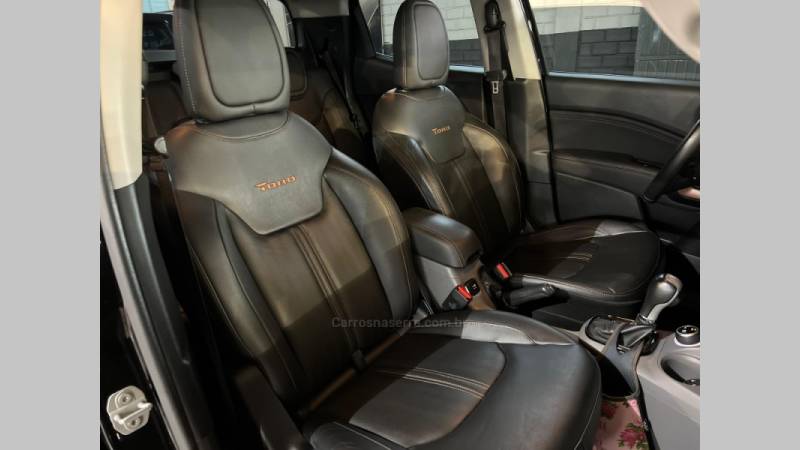 FIAT - TORO - 2017/2018 - Preta - R$ 104.900,00