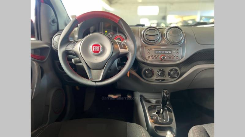 FIAT - PALIO - 2013/2014 - Vermelha - R$ 41.900,00