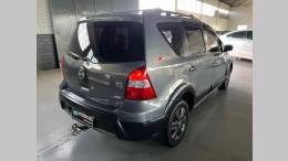 NISSAN - LIVINA - 2010/2011 - Cinza - R$ 32.900,00