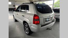 HYUNDAI - TUCSON - 2010/2011 - Prata - R$ 43.900,00