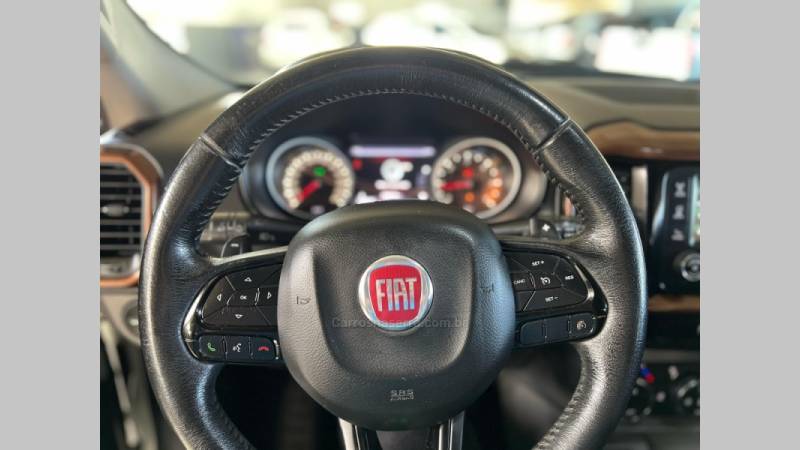 FIAT - TORO - 2017/2018 - Branca - R$ 112.900,00