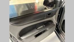 FORD - FOCUS - 2010/2011 - Preta - R$ 39.900,00