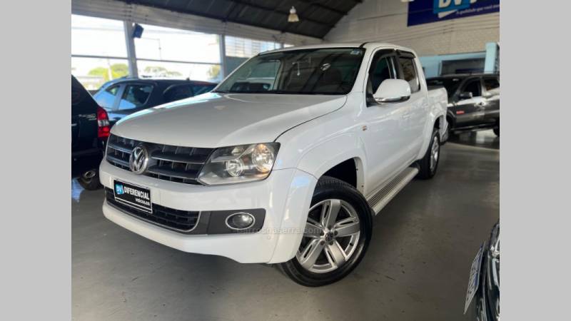 VOLKSWAGEN - AMAROK - 2013/2013 - Branca - R$ 99.900,00