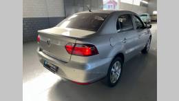 VOLKSWAGEN - VOYAGE - 2013/2014 - Cinza - R$ 45.900,00