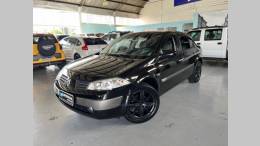 RENAULT - MÉGANE - 2008/2009 - Preta - R$ 27.900,00