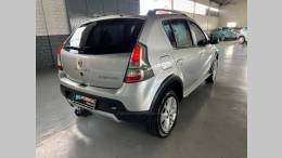 RENAULT - SANDERO - 2013/2013 - Prata - R$ 41.900,00
