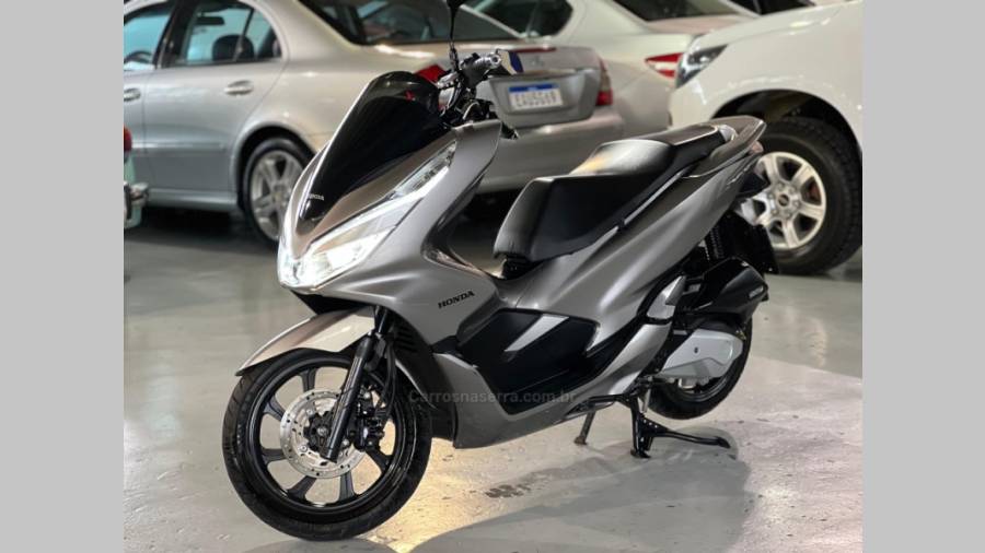 HONDA - PCX - 2019/2019 - Cinza - R$ 13.900,00