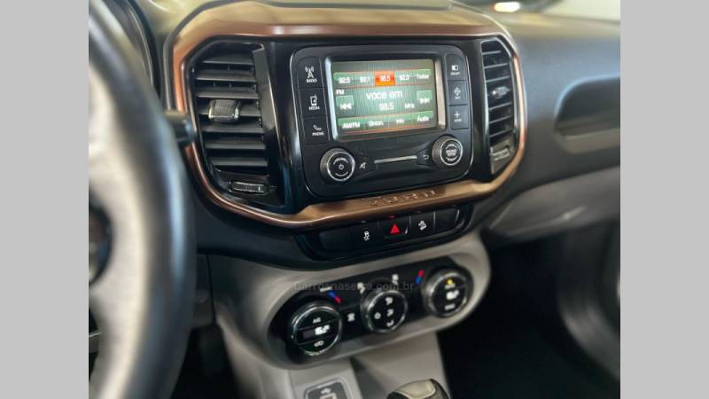 FIAT - TORO - 2017/2018 - Branca - R$ 112.900,00