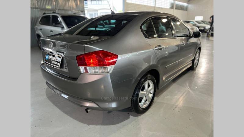 HONDA - CITY - 2010/2010 - Cinza - R$ 43.900,00