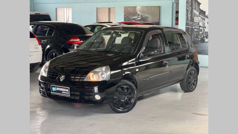 RENAULT - CLIO - 2010/2011 - Preta - R$ 23.900,00