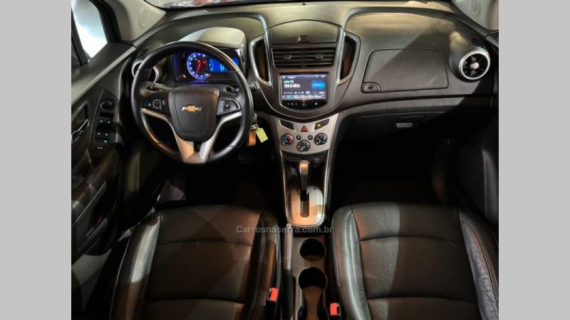 CHEVROLET - TRACKER - 2014/2015 - Cinza - R$ 69.900,00