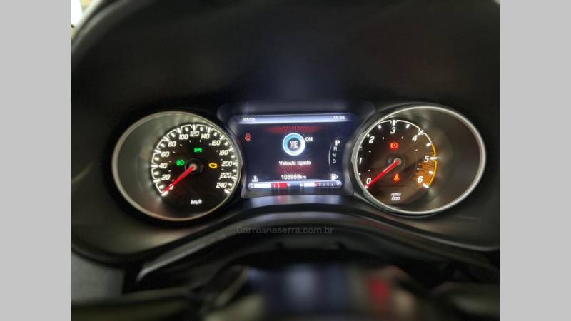 FIAT - TORO - 2017/2018 - Preta - R$ 102.900,00