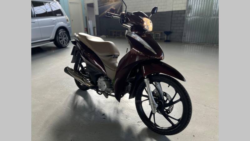 HONDA - BIZ 125 - 2021/2021 - Marrom - R$ 16.900,00