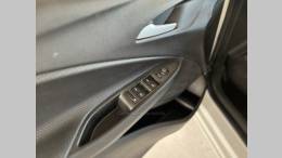CHEVROLET - ONIX - 2021/2021 - Branca - R$ 78.900,00