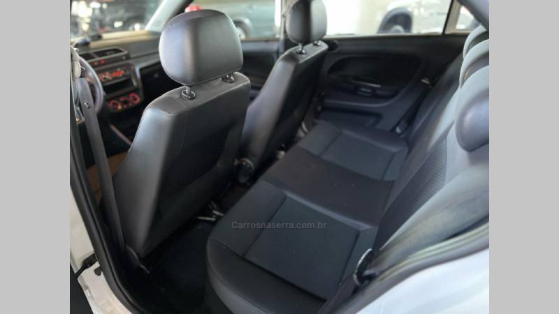 VOLKSWAGEN - GOL - 2019/2020 - Branca - R$ 51.900,00