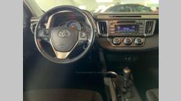 TOYOTA - RAV4 - 2014/2015 - Prata - R$ 91.900,00