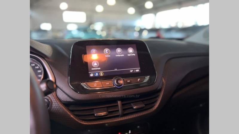 CHEVROLET - ONIX - 2020/2020 - Vermelha - R$ 66.900,00