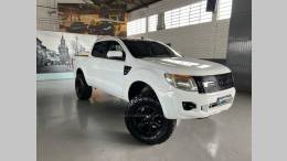 FORD - RANGER - 2014/2015 - Branca - R$ 119.900,00