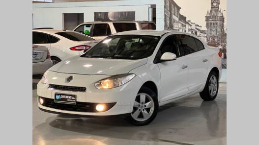 RENAULT - FLUENCE - 2013/2014 - Branca - R$ 44.900,00