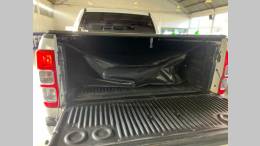 FORD - RANGER - 2016/2017 - Branca - R$ 145.900,00