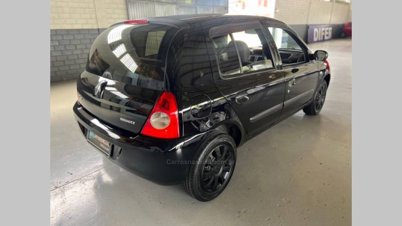 RENAULT - CLIO - 2010/2011 - Preta - R$ 23.900,00