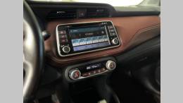 NISSAN - KICKS - 2017/2018 - Branca - R$ 85.900,00