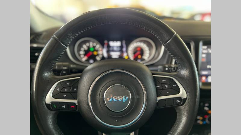 JEEP - COMPASS - 2017/2018 - Branca - R$ 109.900,00